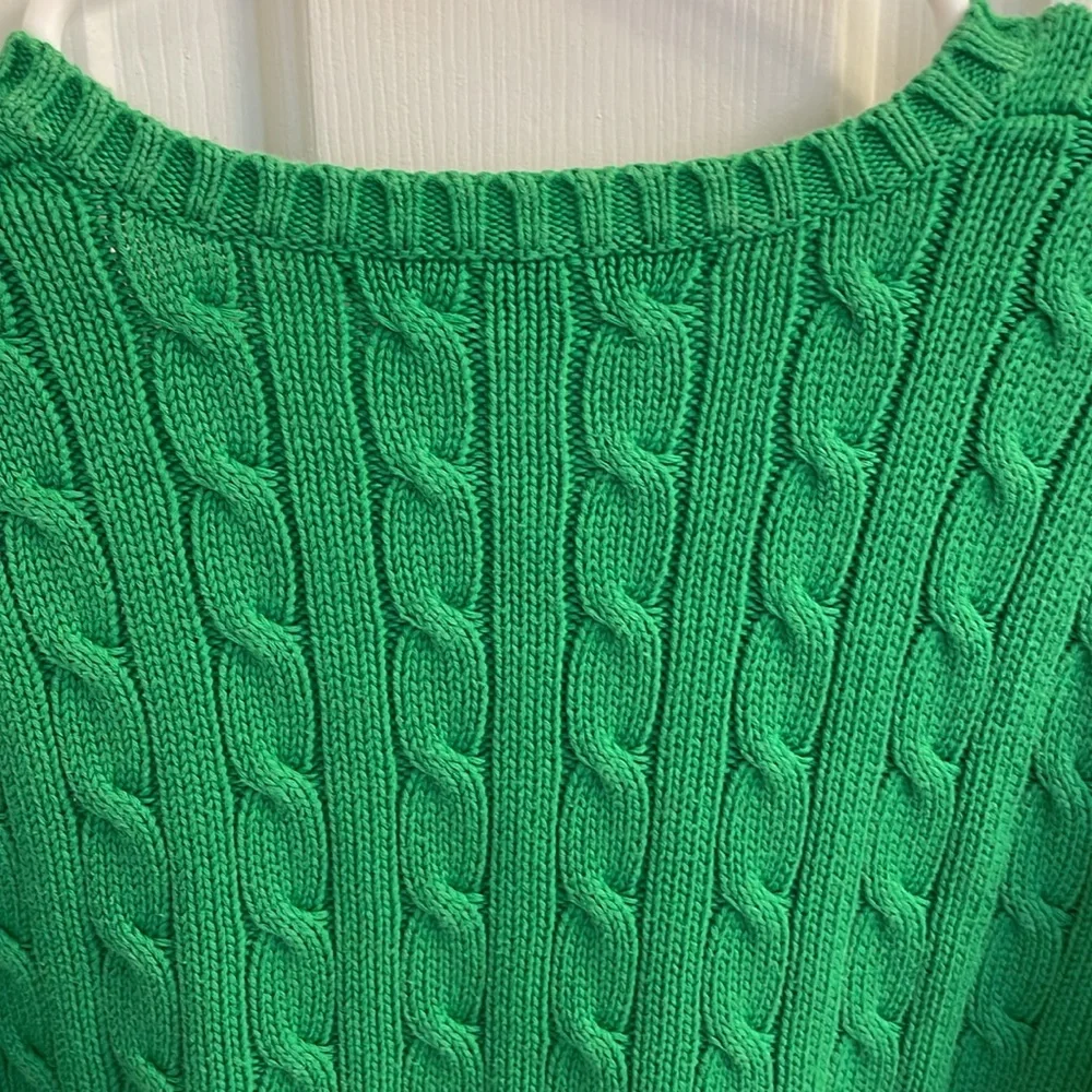 Ralph Lauren Green V-Neck Sweater ☘️ - Picture 14 of 16